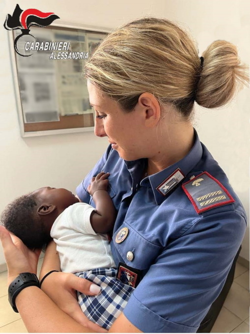 Alessandria, 31enne arrestata dai Carabinieri per sequestro di bambina
