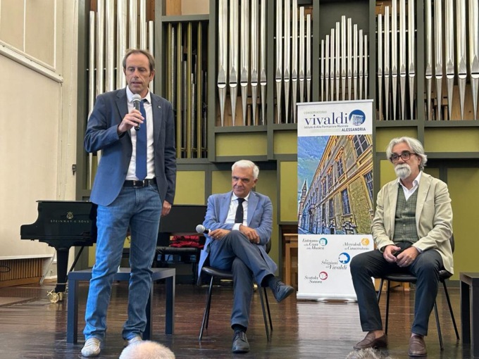 Il maestro Peppe Vessicchio incanta il Conservatorio di Alessandria