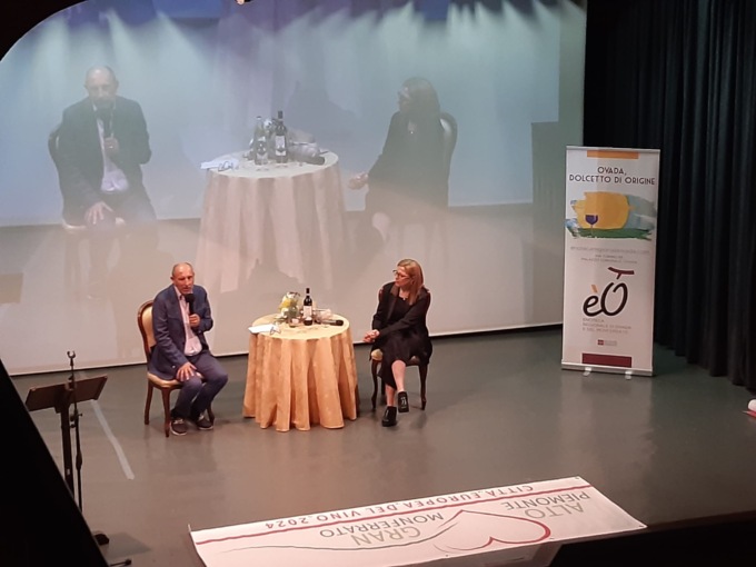 Un brindisi con l’Ovada docg ha dato il via alla serata finale di “Sconfinamenti”