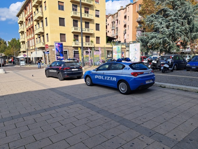 Controlli interforze ad Asti: identificate 79 persone