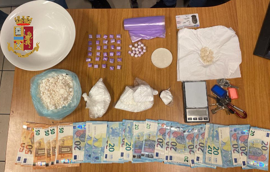 Torino, arrestati due uomini per spaccio e sequestrati oltre 600 grammi di droga