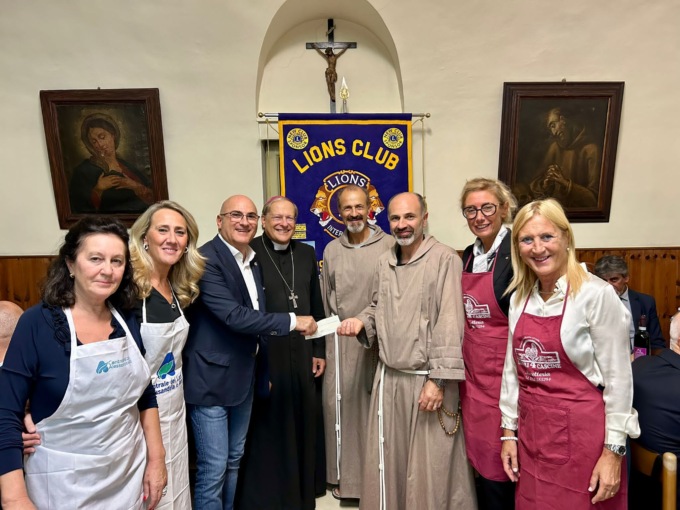 Lions Club Bosco Marengo: raccolti 2 mila euro per la Mensa San Francesco