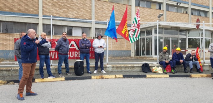 L’ex Ilva non ha più tempo, o si interviene o il colosso della siderurgia chiude