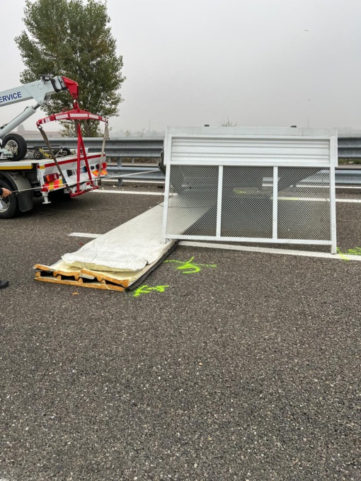 Camion perde il carico in tangenziale agli Orti di Alessandria, riaperta la strada