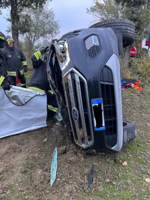 Incidente stradale a Solero tra due auto: tre persone ferite