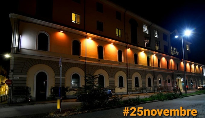 Polizia, stand informativo al Panorama su violenza su donne