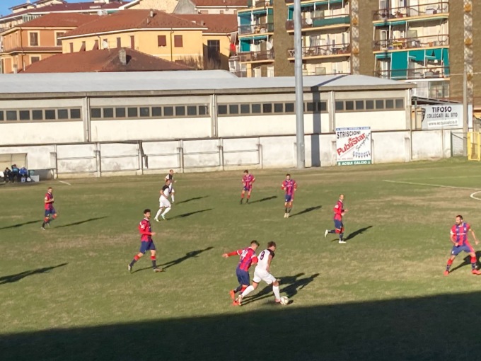 Calcio, Guazzo firma l’aggancio in vetta al derby con la Valenzana Mado