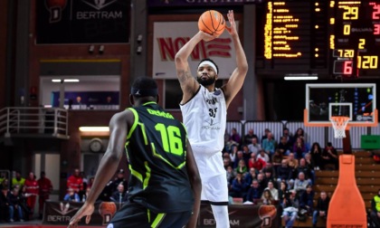 Derthona Basket, sconfitta senza storia contro la Virtus Bologna