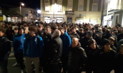 Ovada, rischio chiusura Geirino: le società sportive protestano davanti al Comune