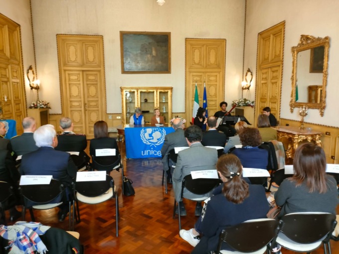 Giornata Mondiale dell’Infanzia e Adolescenza, tra i problemi più gravi la povertà e la violenza