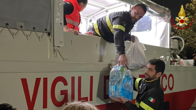 Continuano le operazioni di soccorso da parte dei Vigili del Fuoco di Alessandria in Toscana