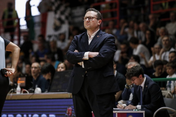Derthona Basket, esonerato coach Marco Ramondino
