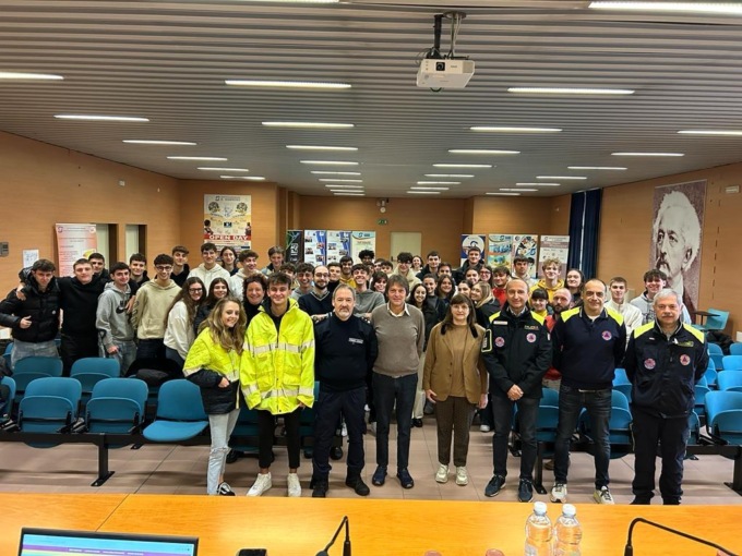 Polizia locale e protezione civile hanno incontrato gli studenti del liceo sportivo di Casale