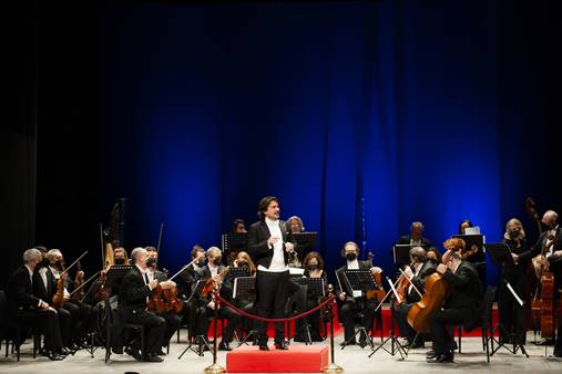Al Concerto di Capodanno al Teatro Marenco vede anche il violinista Teo Gertler