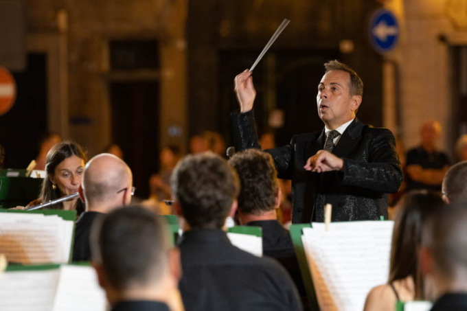 30 anni alla guida della Banda “Rebora”: il Maestro Olivieri è l’Ovadese dell’anno 2023