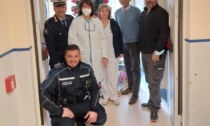 Gli agenti della Polizia Municipale incontrano i piccoli pazienti dell'Ospedale Civile San Giacomo