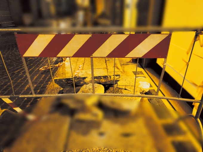 Alessandria: intenso odore di gas in via Alberini, chiusa al traffico