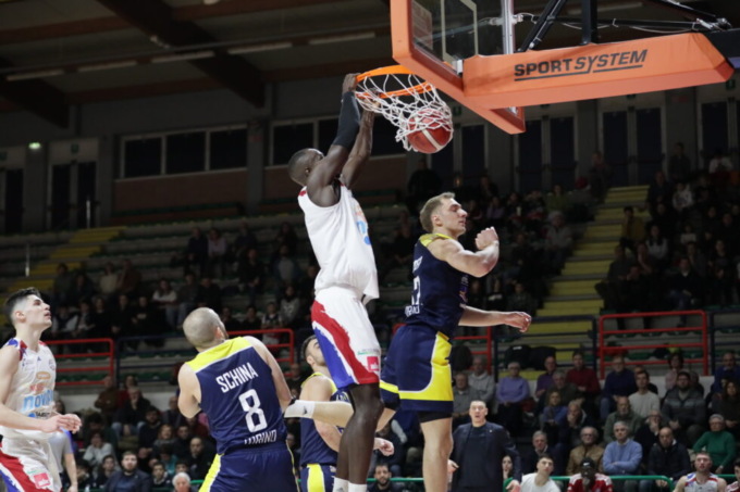 Monferrato Basket, cruciale successo salvezza contro Latina