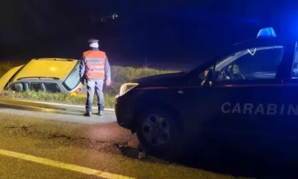 Tortona, vettura fuori strada in corso Pilotti nella scorsa nottata