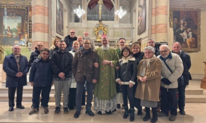 Tortona: il vescovo Guido Marini celebra la messa per i giornalisti nella chiesa di Santa Maria Canale