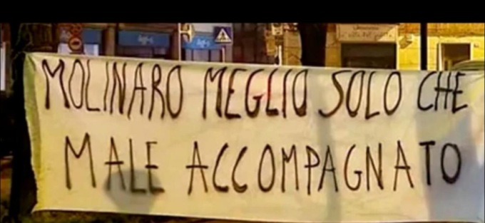 Tifosi dell’Alessandria calcio contro la società. Striscioni davanti al Moccagatta