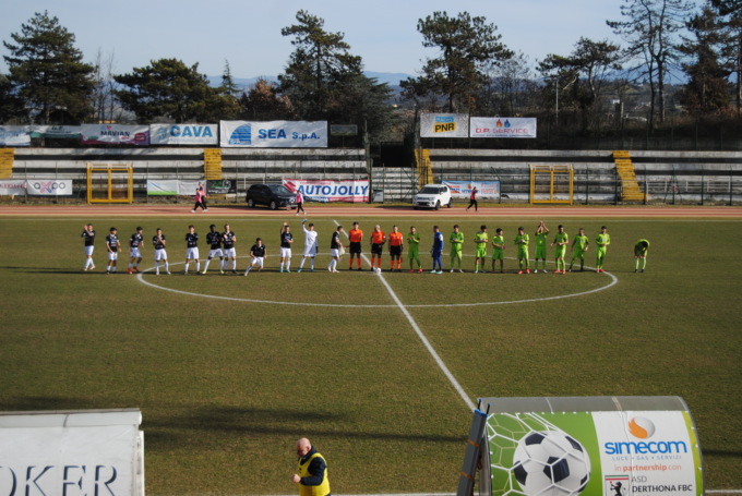 Derthona ko, Daidola in bilico