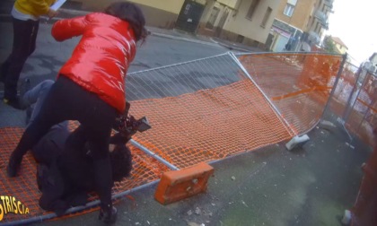 Novi Ligure, aggredita troupe di “Striscia la Notizia”