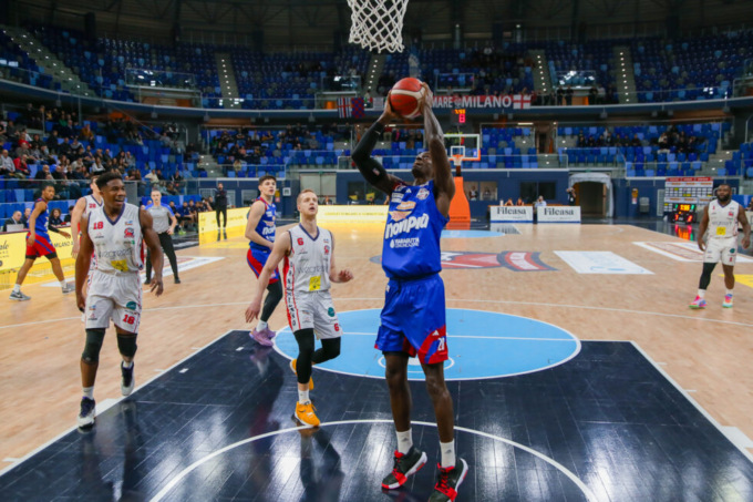 Monferrato Basket, ko in fase a orologio contro Cento