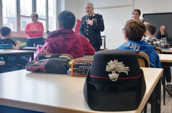 Giornata contro il bullismo e il cyberbullismo: la scuola primaria Galileo Galilei di Alessandria incontra i Carabinieri
