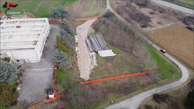 A Castelletto Monferrato una strada abusiva realizzata con rifiuti edili: coinvolte due ditte