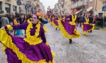 In 12.000 al Carnevale del Cristo che accende la città di Alessandria