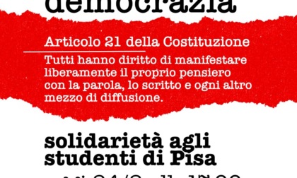 Alessandria, flashmob in piazzetta della Lega dopo i fatti di Pisa