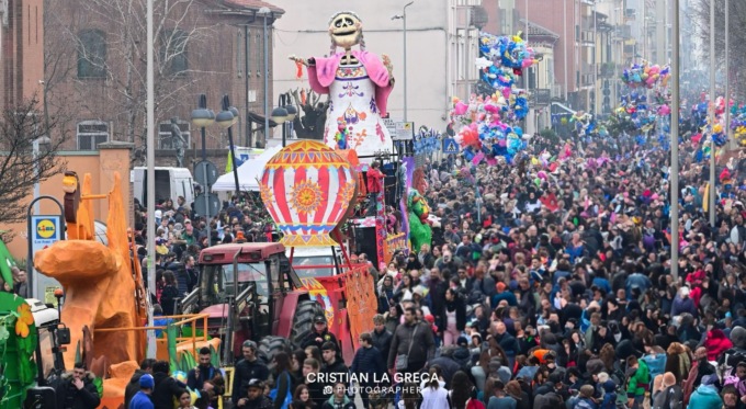 Carnevale del Cristo: un fiume di persone per l’edizione 2024