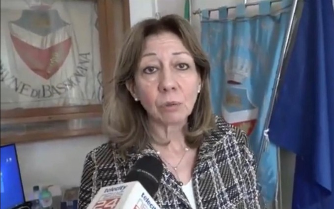 La sindaca di Bassignana e il tabaccaio: “Abbiamo paura”