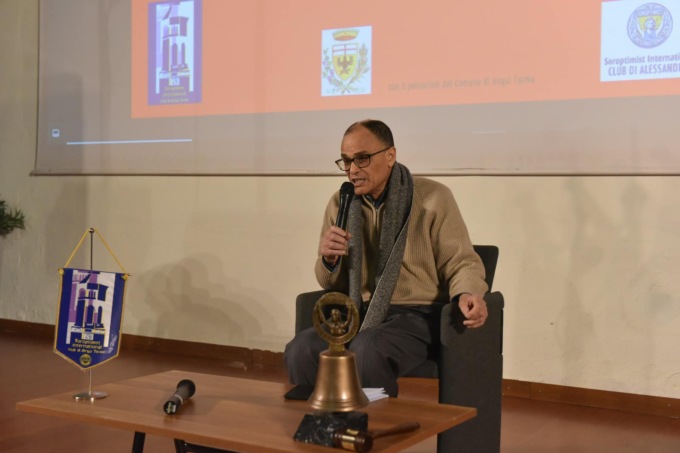 Lo scrittore Magdi Cristiano Allam ad Acqui Terme ha parlato di donne nell’Islam