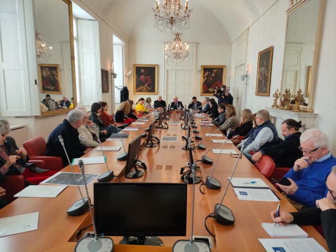 A Palatium Vetus 14 opere-gioiello, frutto della collaborazione tra artisti e maestri orafi