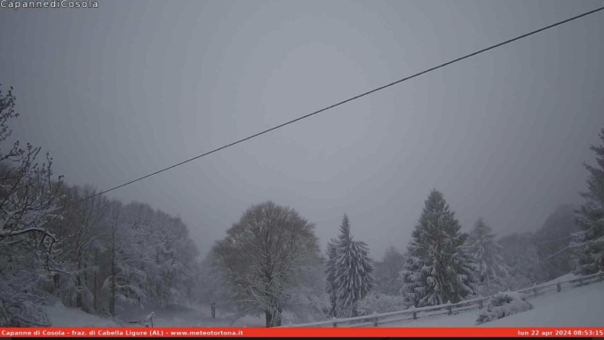 Calo brusco delle temperature, settimana di maltempo: nevicate in collina