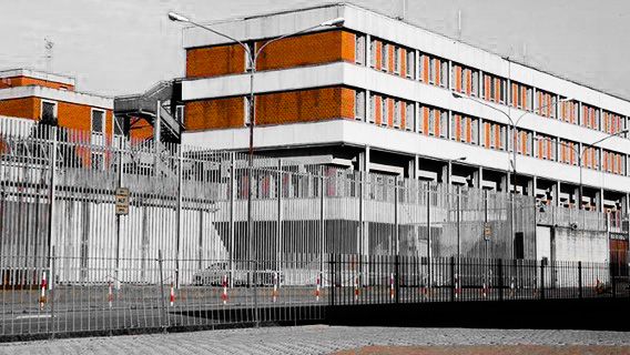 Ivrea, Osapp: “Detenuto arrampicatosi su muri del carcere”