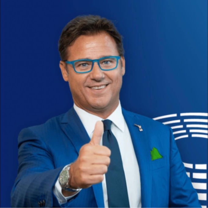 Ciocca (Lega) presenta il sondaggio che boccia l’Europa