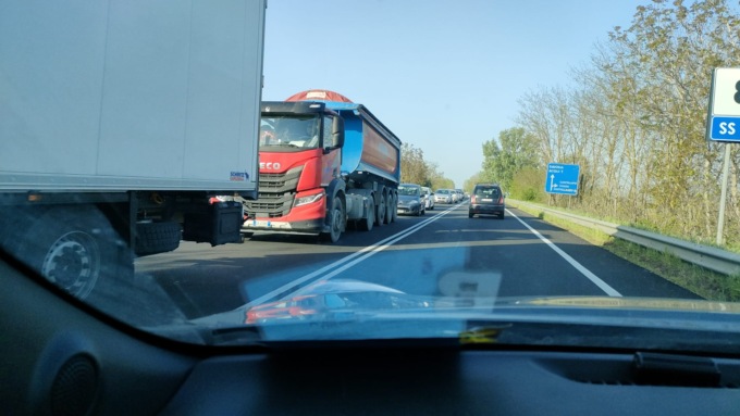 Code in tangenziale in direzione Alessandria, consigliata l’uscita a Cantalupo