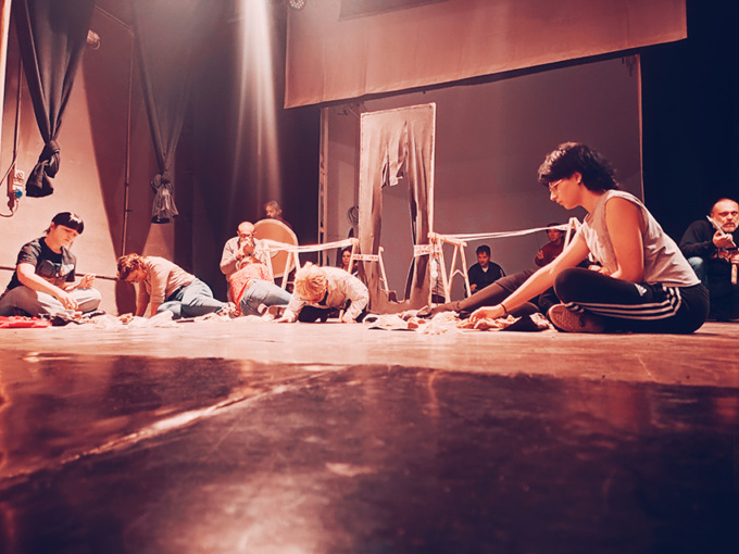 Giovani protagonisti alessandrini in scena con ANTI(g)ONE CITY al teatro San Francesco