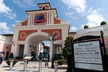 Il Serravalle Designer Outlet compie 25 anni: il 7 settembre giornata di festa con sconti e molto altro