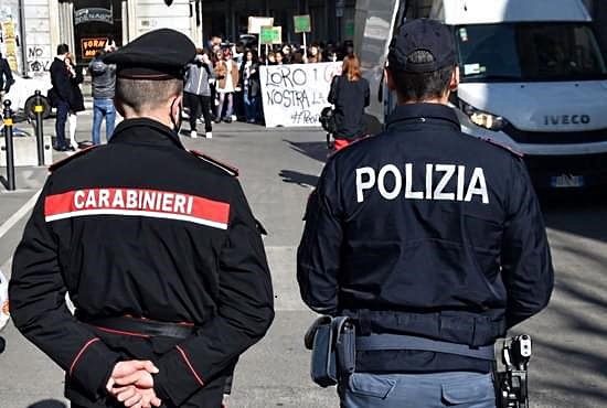 Furti in appartamento tra Alessandria e Novara: arrestata giovane ladra