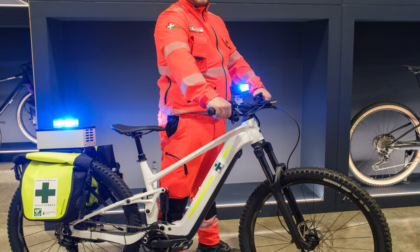 La Croce Verde presenta il progetto "Alessandria ciclo assistita": e-bike per il soccorso