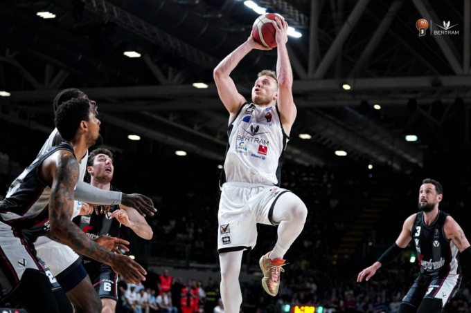 Derthona Basket, impresa in gara 3 contro Virtus Bologna