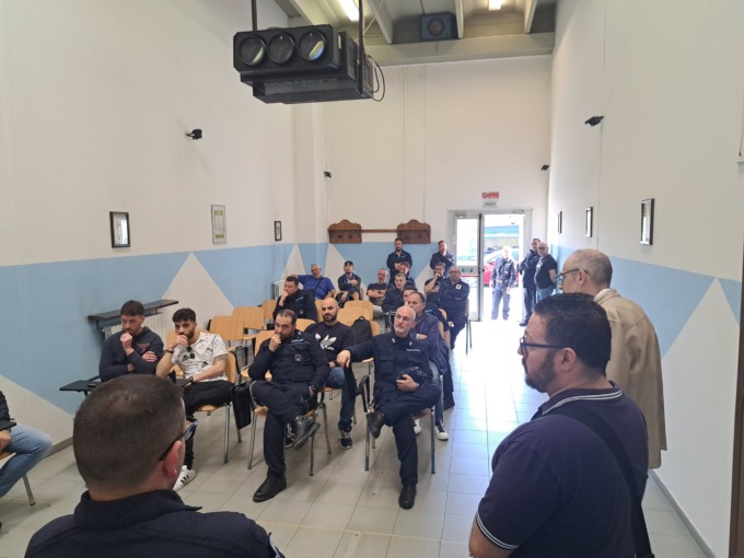 Al carcere di San Michele carenza di agenti e troppi detenuti