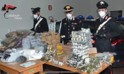Anche un sommergibile per trasportare la droga. Sgominata organizzazione di albanesi
