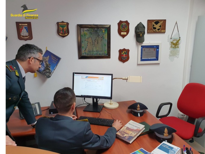 Non versavano contributi per 580 mila euro: denunciati 14 lavoratori domestici ad Alessandria