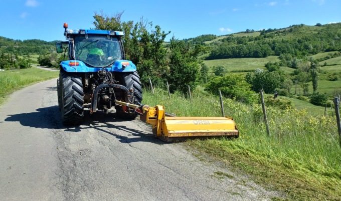 Provincia di Alessandria: avviati i lavori di taglio erba sulle strade provinciali