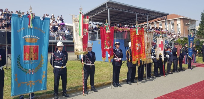 Il giuramento dei 349 nuovi agenti di Polizia tra caldo, festa e tanta commozione